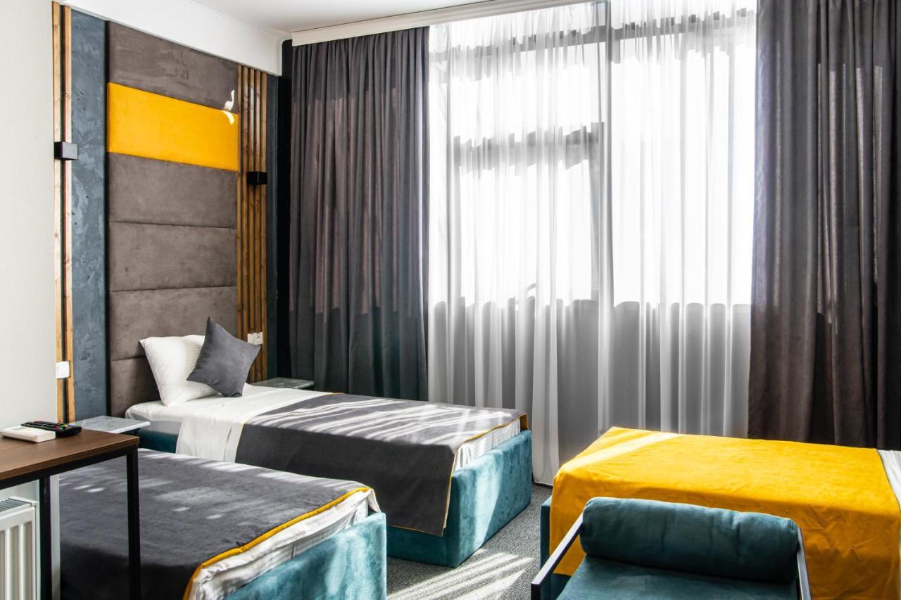 טביליסי Bg Palace Hotel מראה חיצוני תמונה