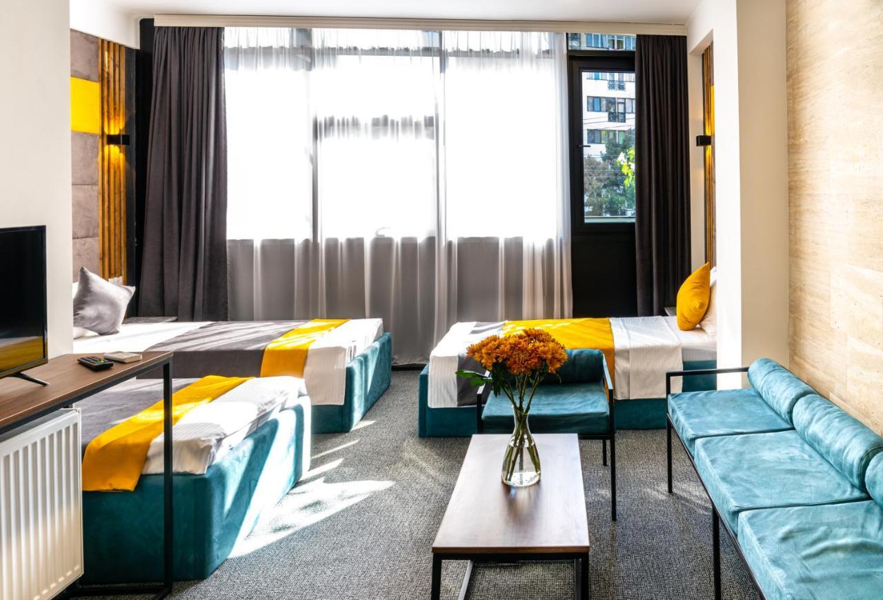 טביליסי Bg Palace Hotel מראה חיצוני תמונה