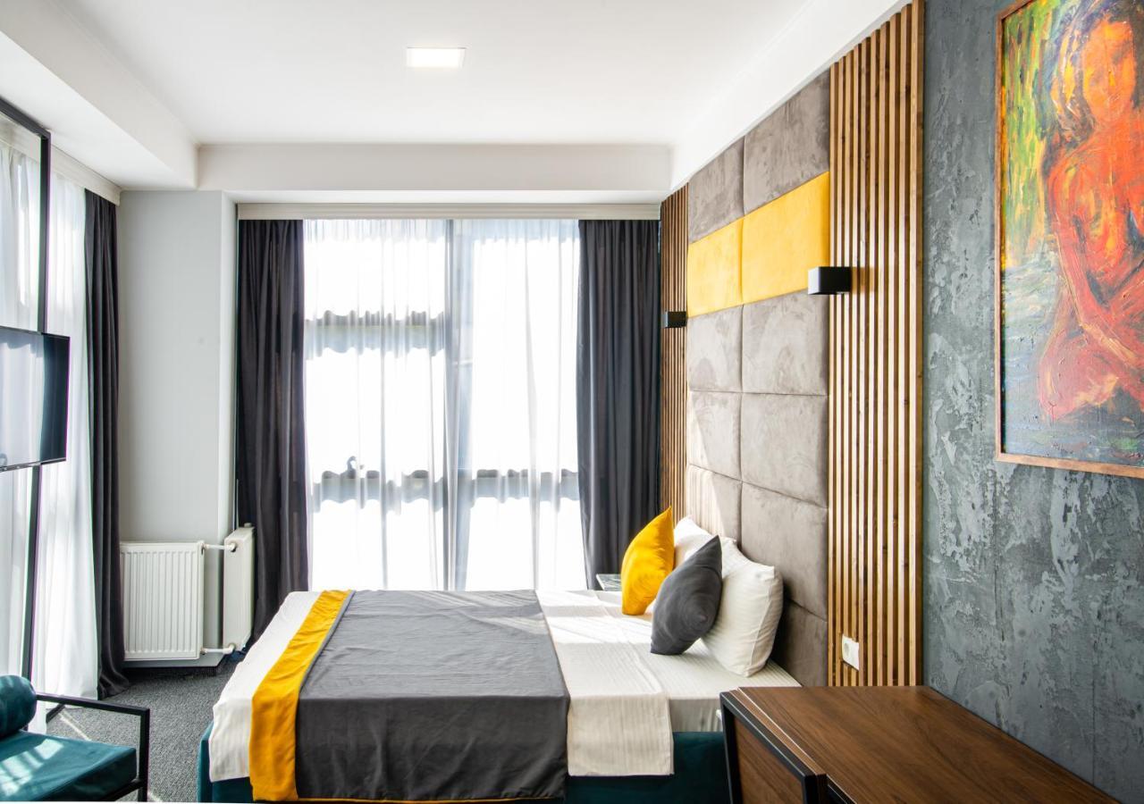 טביליסי Bg Palace Hotel מראה חיצוני תמונה