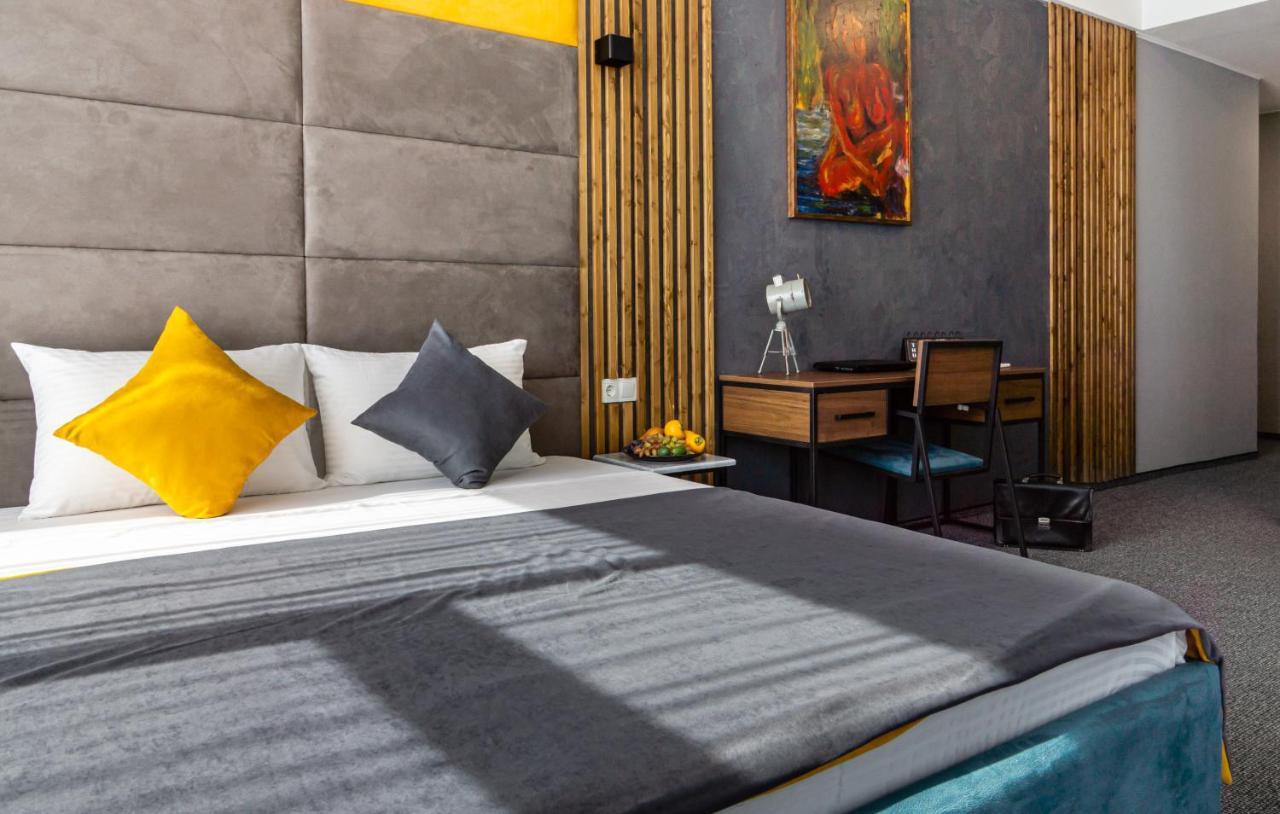 טביליסי Bg Palace Hotel מראה חיצוני תמונה