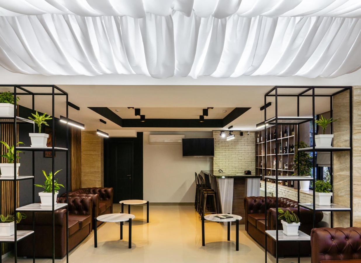 טביליסי Bg Palace Hotel מראה חיצוני תמונה